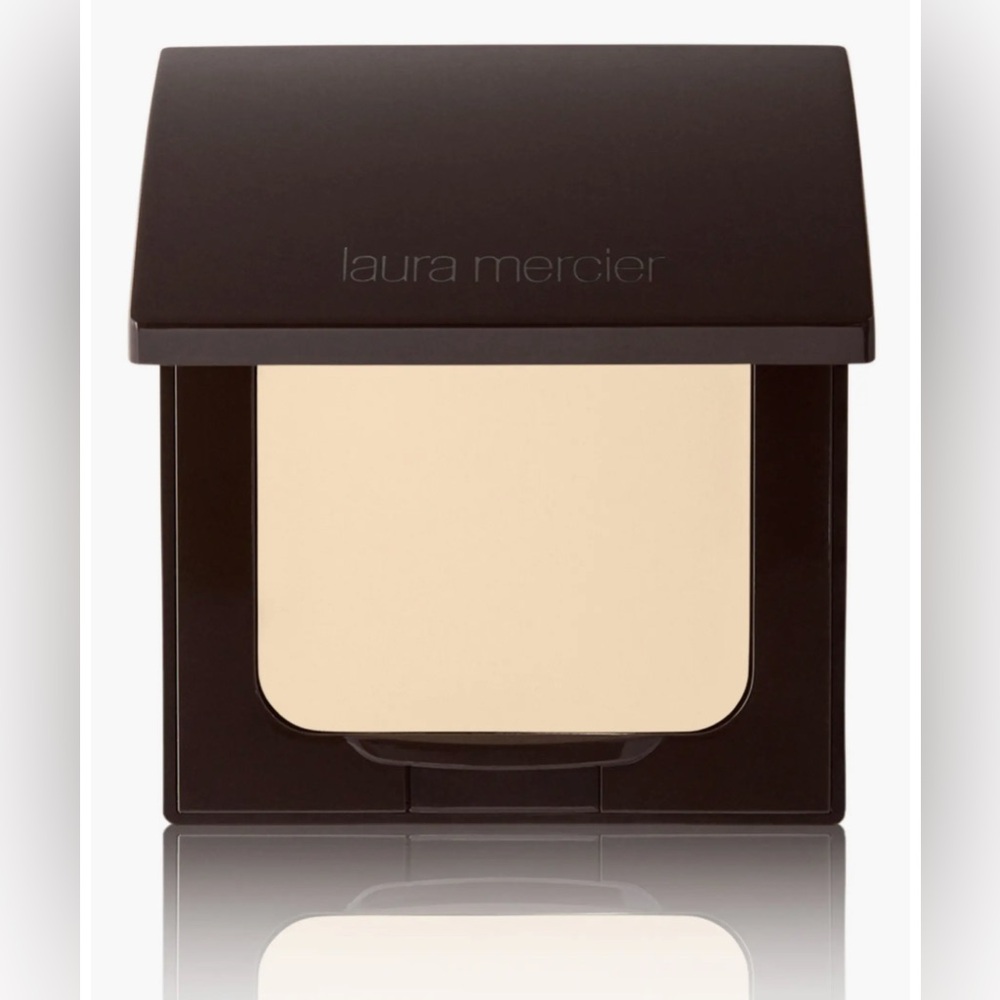 NWT Laura Mercier Translucent Compact Setting Powder - Picture 2 of 13